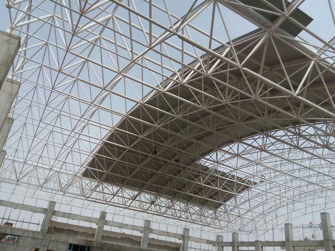 石河子青岛一汽网架